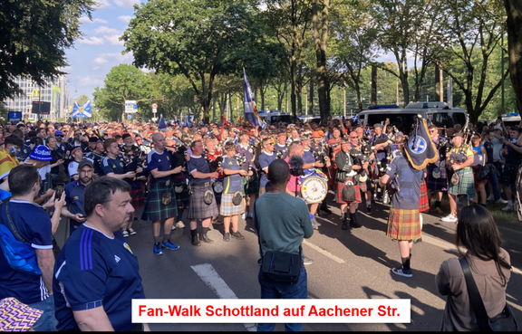 Fan-Walk_08.png  